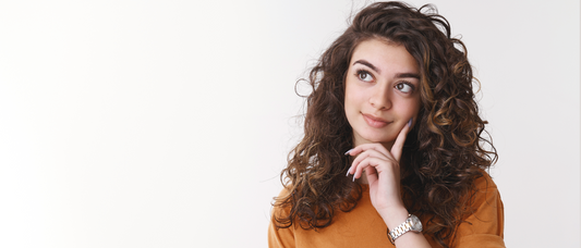 Consejos esenciales para el cuidado del cabello ondulado