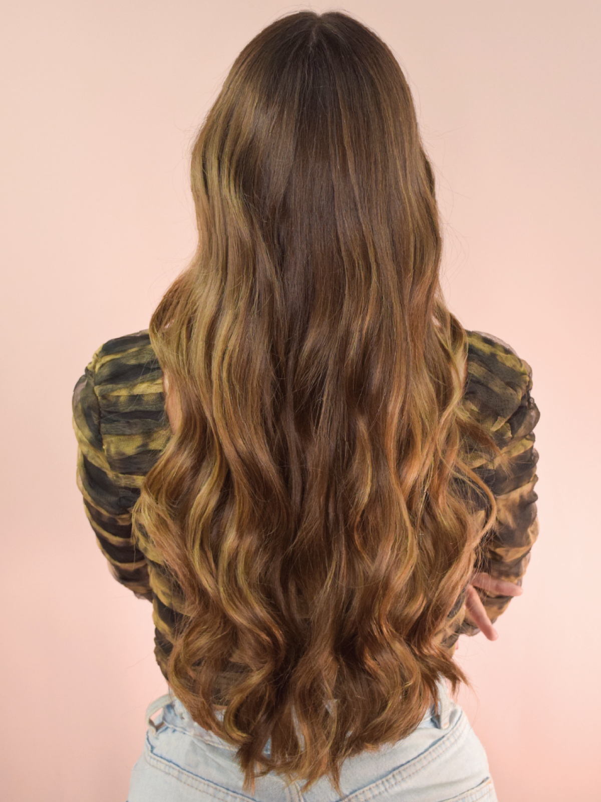 Mujer con cabello ondulado