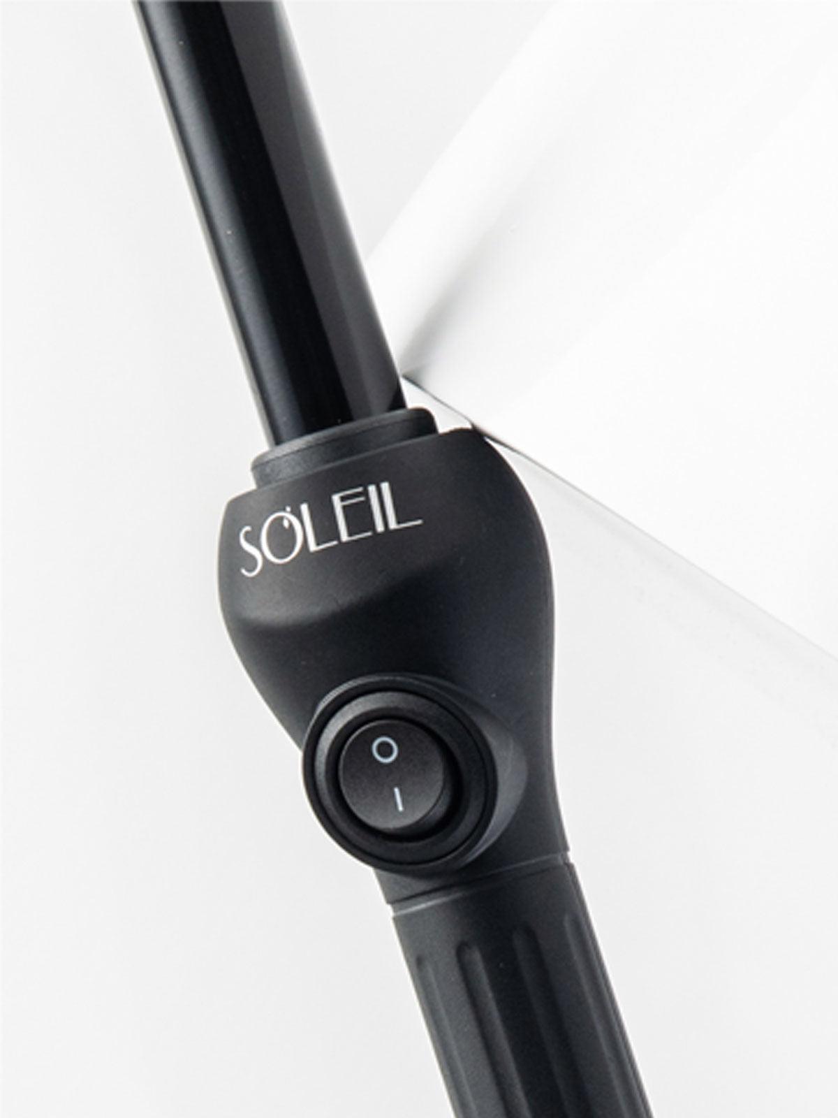 Rizador Soleil de color negro, vendido por la marca Pyt