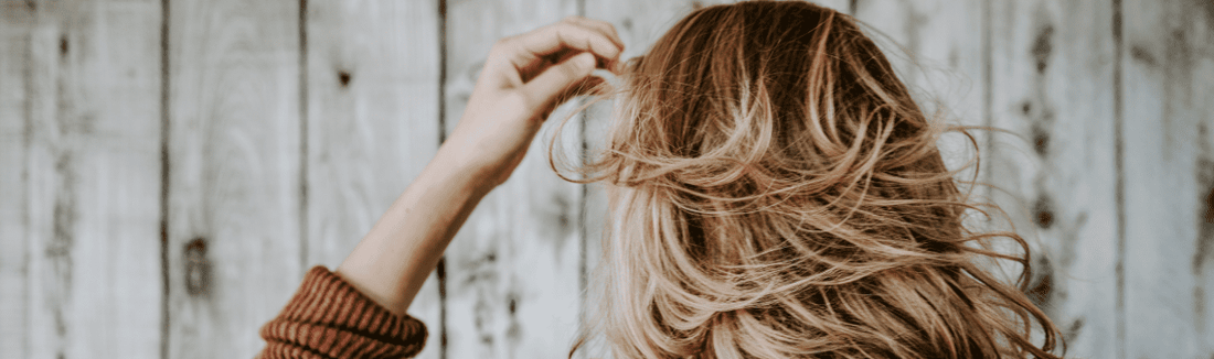 consigue una plancha para el cabello que uses eliminando el frizz del pelo: 