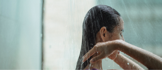 ¡No desperdicies ni una gota! Cuida el agua mientras lavas tu cabello - PYT | Resaltamos Tu Belleza a través De Tu Cabello