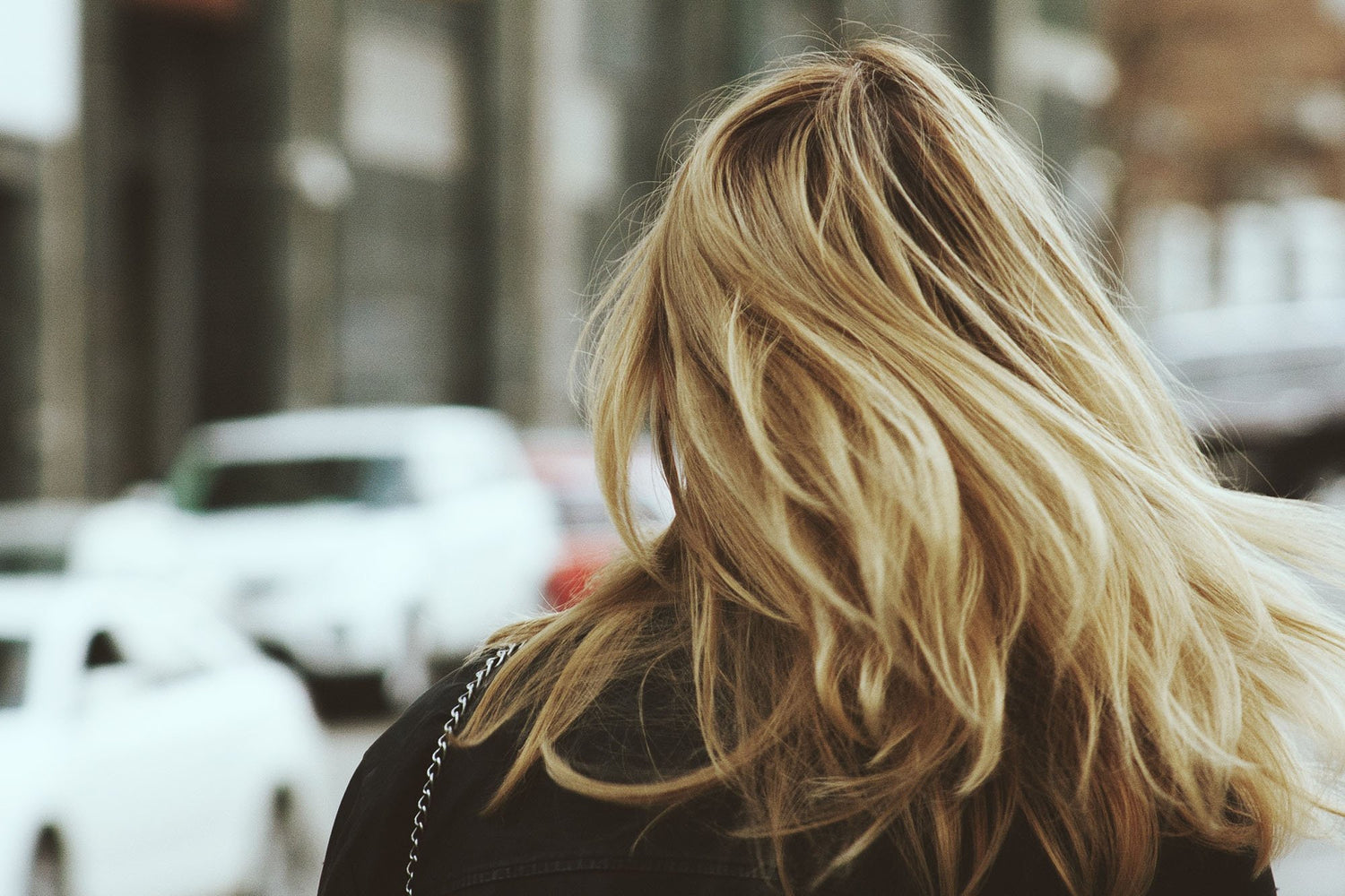 consigue un mejor peinado con las planchas de pelo disponibles en PYT